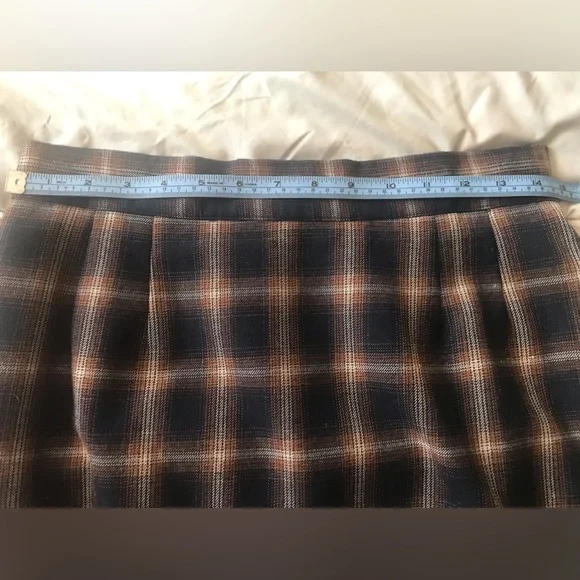 Navy & Brown New Concepts Plaid School-Girl style skirt. Fully lined size 12P - Picture 4 of 8
